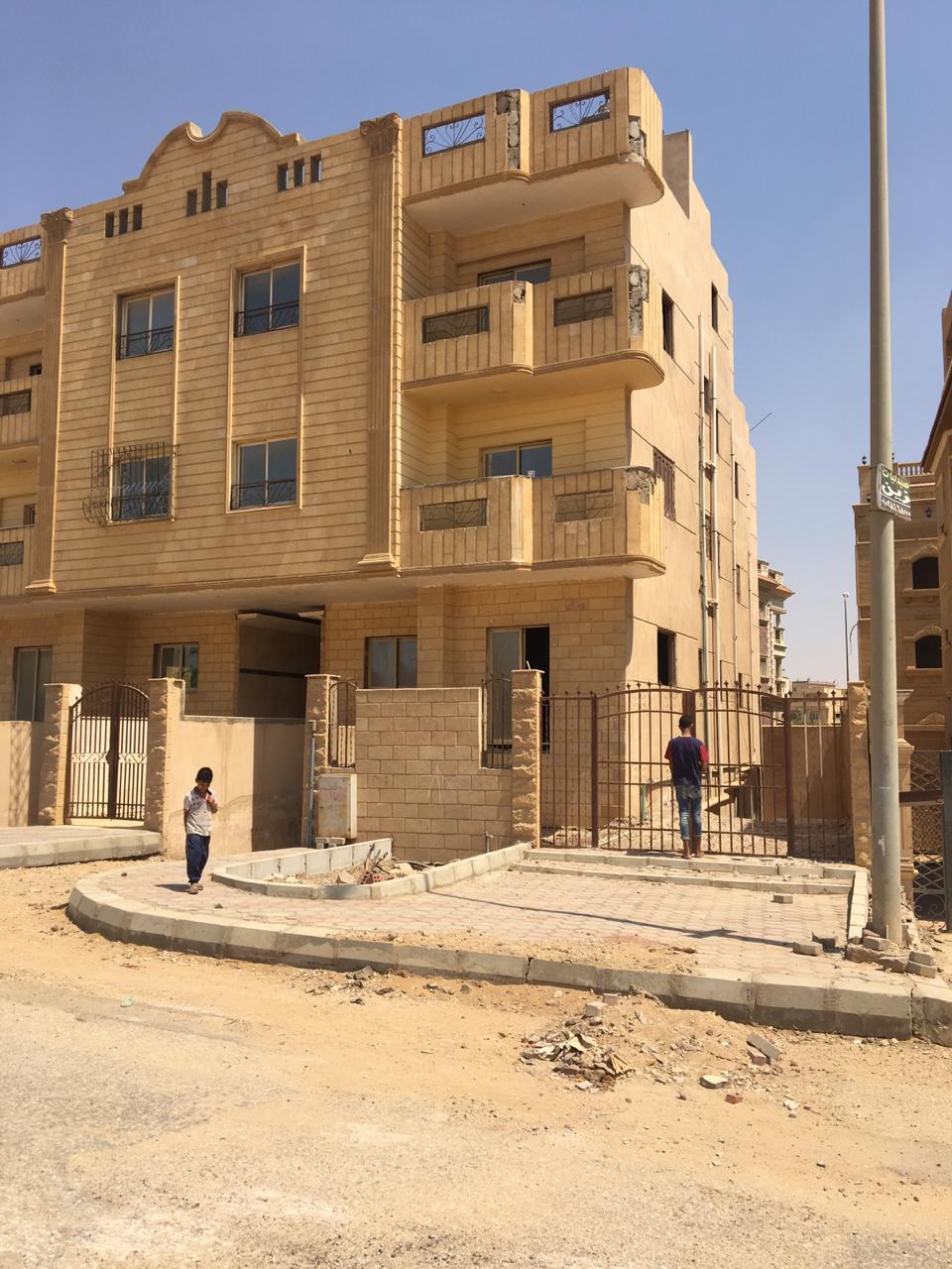 Duplex For Sale in El Yasmeen 5        ,